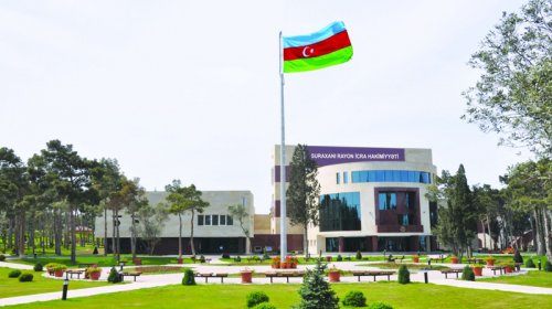 İcra hakimiyyətinə məxsus iki avtomobil hərracda satılacaq