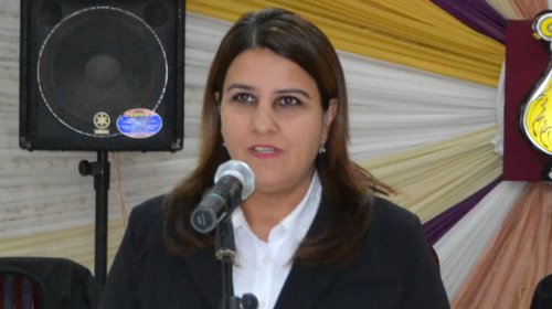 İcra başçısı qadın müavinini vəzifəsindən azad etdi

