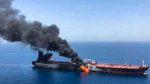 FT: Neft tankerlərindəki sirli partlayışlar təxribat ola bilər