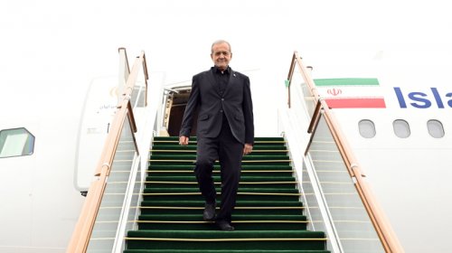 Pezeşkian Azərbaycana səfərə gəldi