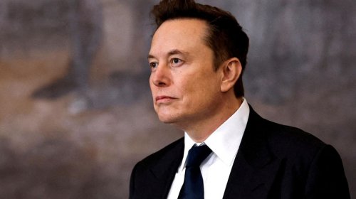 İlon Mask partiya qurmaqla nə etməyə çalışır?