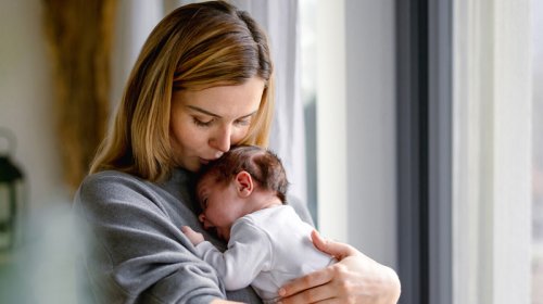 Alimlər bəzi körpələrin davamlı ağlamasının səbəbini açıqladı
