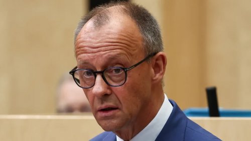 Kansler: Rusiya Ukraynaya dəymiş ziyana görə 500 milyard avro ödəməlidir