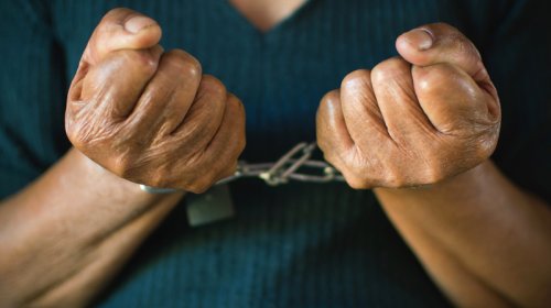 Polislərə narkotik maddə verərək qaçan şəxs 15 il sonra tutuldu