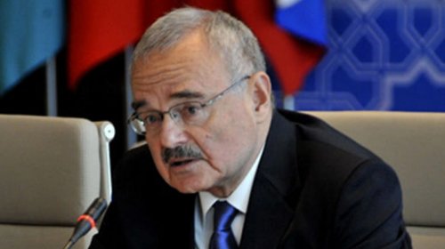 "90 yaşım var, güclə beş addım atıram..." - Artur Rasi-zadə