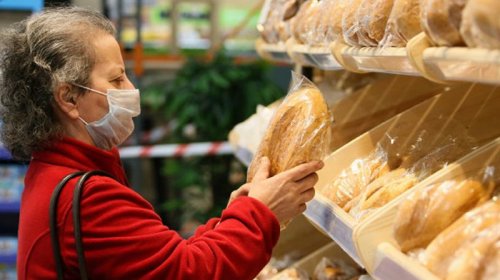 Mağazalarda çörəyin açıq satışı təhlükə yaradır