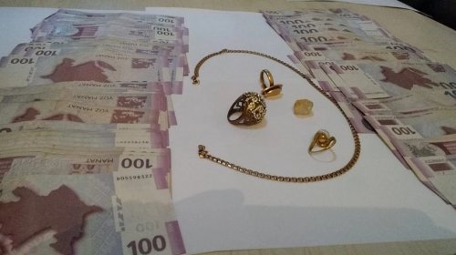 Xalasının evindən oğurladığı pulları əyləncəyə xərcləyibmiş