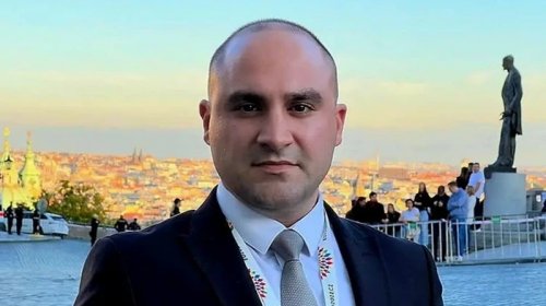 İki ay əvvəl vəzifəyə təyin edilən jurnalist işdən ayrıldı
