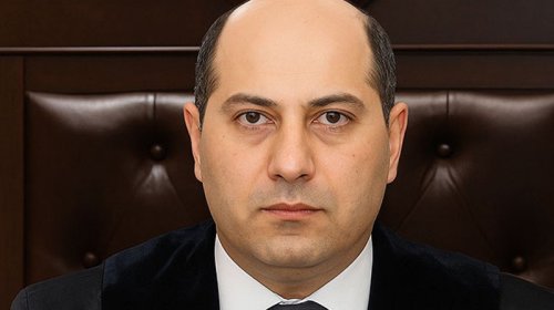 Hakim "onun evində kirayə qalırdım" deyib - İşdən imtina etdi