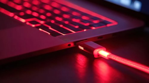 Mavi, qara və ya sarı: USB girişlərindəki rənglər nəyi bildirir?
