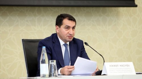Hikmət Hacıyev Mehriban Əliyevanı təbrik etdi
