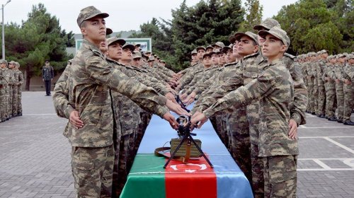 Hərbi xidmətə çağırışla bağlı sərəncam imzalandı