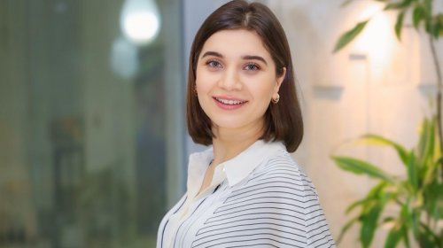 Elnarə Baxış vəzifəsindən ayrıldı
