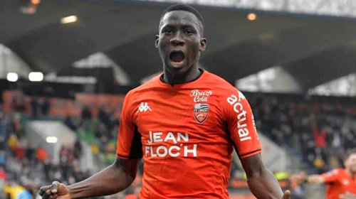 "Qarabağ" bu futbolçu üçün 2,5 milyon təklif edir, klubu 5 milyon istəyir