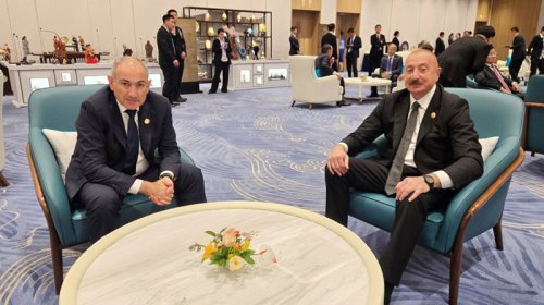 İlham Əliyev Nikol Paşinyanla görüşdü