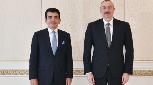 Prezident ICESCO-nun Baş direktorunu təltif edildi

