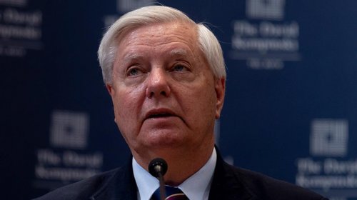 Senator Qrem Macarıstan və Slovakiyanı hədələdi