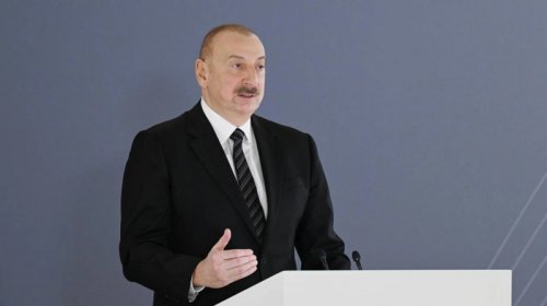 İlham Əliyev "Qarabağ"ı təbrik etdi
