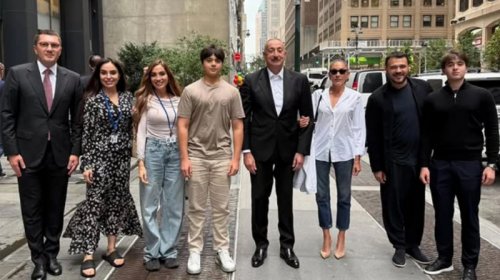 Prezident və ailə üzvləri Nyu-Yorkda - FOTO