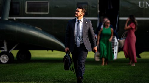 Trampın əsas müşaviri Ağ Evdən özəl sektor üçün postunu tərk edəcək