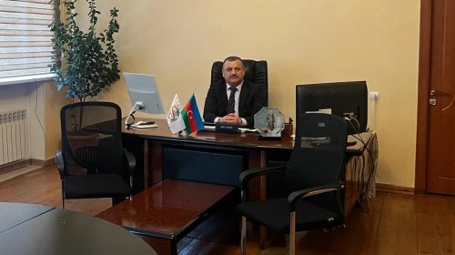 Şəmkir bələdiyyəsinin sədrindən şikayət edən şəxs cəzalandırıldı