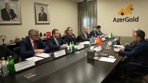 Zakir İbrahimov Qırğızıstanın ölkəmizdəki səfiri ilə görüşdü