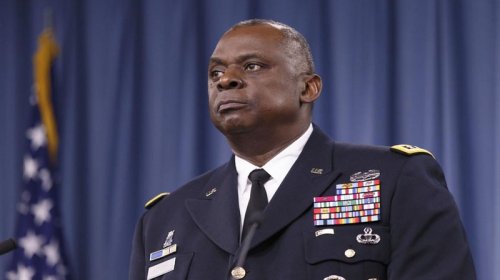 ABŞ-ın keçmiş müdafiə naziri: NATO Ukraynanın qələbəsi üçün daha çox iş görməlidir