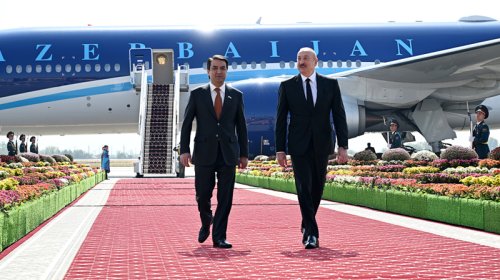 Prezident Tacikistana səfərə getdi - FOTO