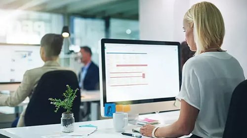 Bank rəhbərliyində qadınların payı nə qədərdir?