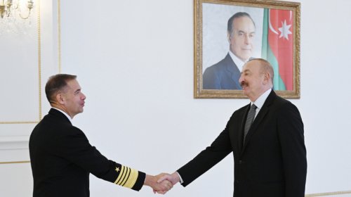 İlham Əliyev ABŞ Mərkəzi Komandanlığının komandanını qəbul etdi - FOTO