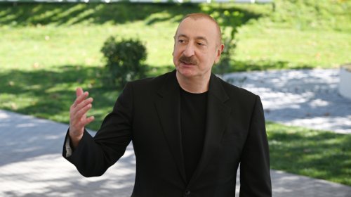 Prezident: Zəfər Günü bizim tariximizdə olan ən parlaq səhifədir