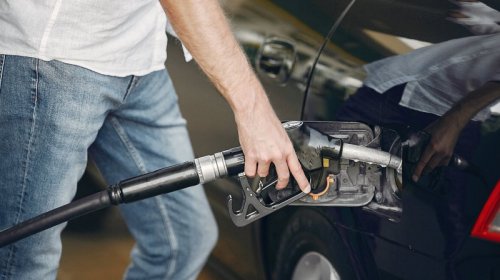 Monqolustan baş nazirinin müavini şayiələrinə görə işdən çıxarılıb