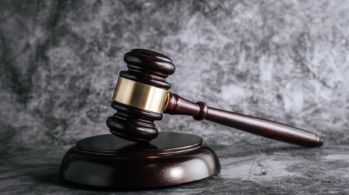 Sement nəhəngi Suriyada terrorizmi maliyyələşdirməkdə ittiham olunur