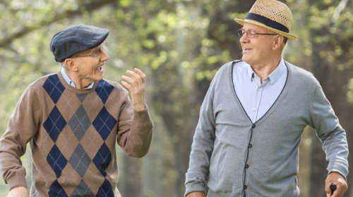 Həkim ünsiyyəti qocalığın "ən təhlükəli düşməni" adlandırdı