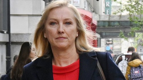 BBC öz aparıcısını "hamilə qadınlar" ifadəsinə görə tənqid etdi