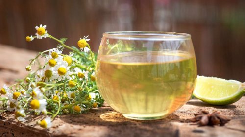 Stress və narahatlıqdan qurtulmağa kömək edən 5 sakitləşdirici içki