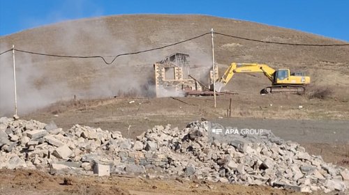 Laçının bu qəsəbəsində söküntü işlərinə start verildi: Min ailə köçürüləcək