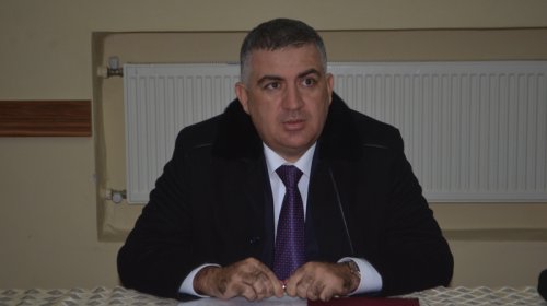 
İcra başçısı sakinləri məhkəməyə verdi