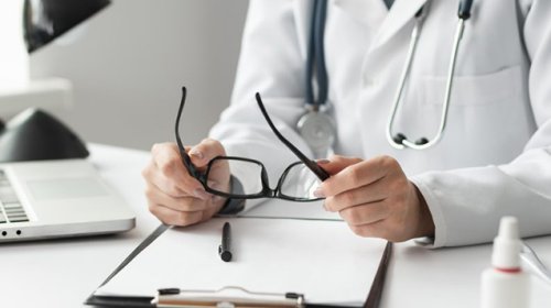 Yararsız gənci əsgərliyə göndərdilər, halı pisləşdi - Həkimlərə cəza