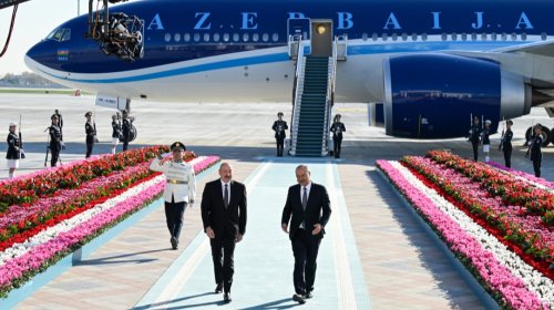 Prezident Özbəkistanda səfərdədir - FOTO