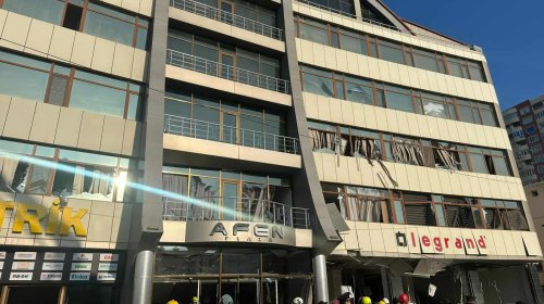 Bakıda “AFEN Plaza”da partlayış - 3 nəfər yaralandı - VİDEO