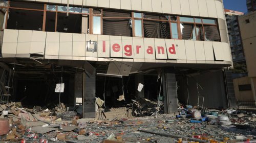 Bakıda partlayış olan ofisdən FOTOLAR