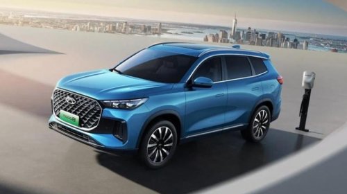 Nə BMW, nə də "Ferrari": Britaniyada "İlin avtomobili" sürpriz marka oldu