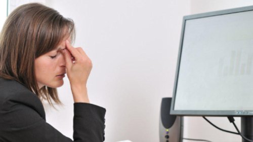 Kompüterdən sonra göz yorğunluğunu necə aradan qaldırılmalı?