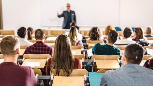 Daha bir ali məktəb bağlanır? - Nazirdən cavab