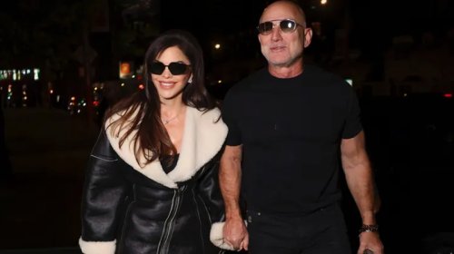 Cef Bezosun xanımı kluba 10 min dollarlıq mini palto geyinib