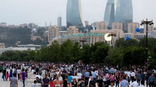 Azərbaycanda məşğul əhalinin sayı nə qədərdir?