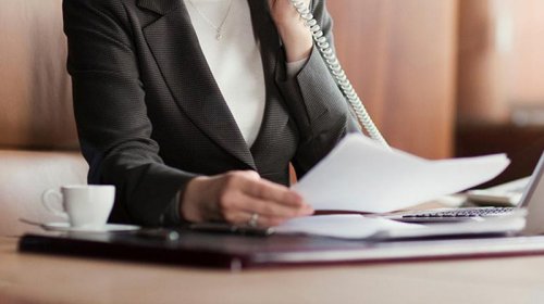 Valideynlərdən pul alan bağça müdiri işdən çıxarıldı