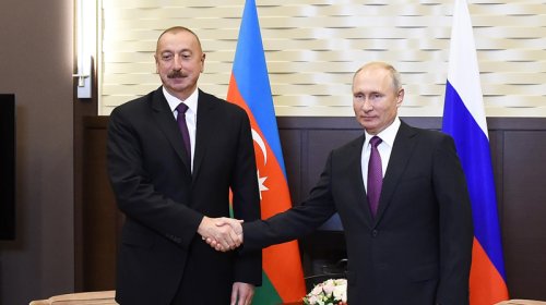 Vladimir Putin İlham Əliyevi təbrik etdi