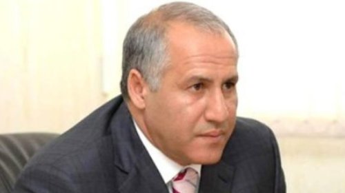 Sabiq nazir külli miqdarda borca düşdü - FOTO